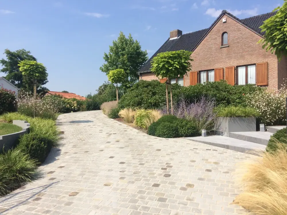jardin devanture à Kain_Jerome Broucke_architecte_paysagiste (4)